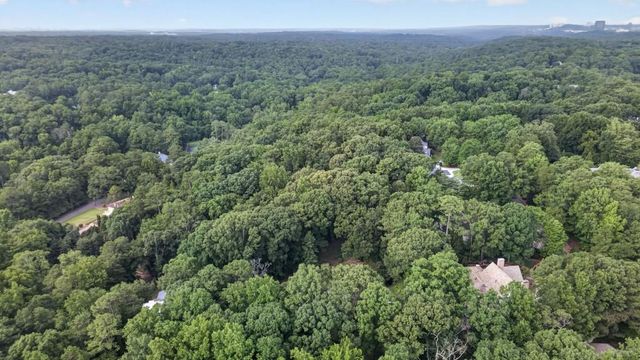5274 Powers Ferry Road NW, Sandy Springs, GA 30327