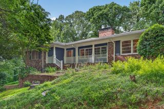5274 Powers Ferry Road NW, Sandy Springs, GA 30327