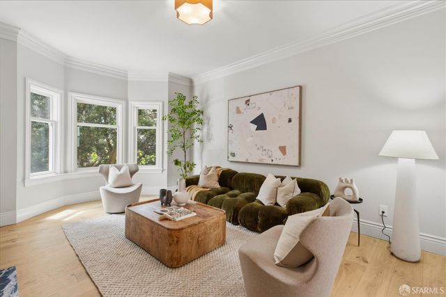 1904 Leavenworth Street, San Francisco, CA 94133