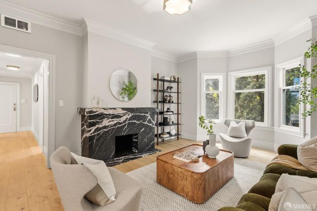 1904 Leavenworth Street, San Francisco, CA 94133