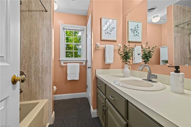 1124 Cordova CT, Virginia Beach, VA 23456