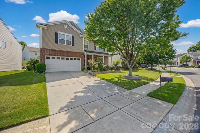 2025 Savannah Hills Drive, Matthews, NC 28105
