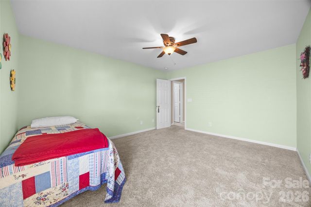 2025 Savannah Hills Drive, Matthews, NC 28105