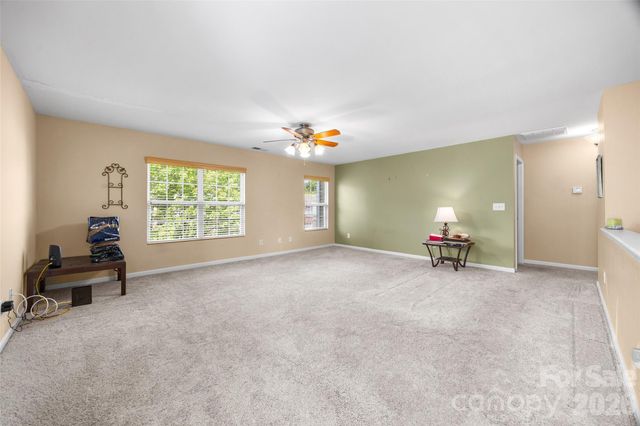2025 Savannah Hills Drive, Matthews, NC 28105