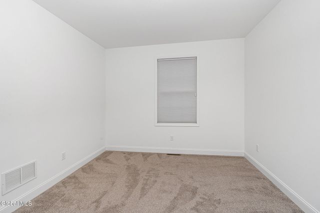 34 Greenbrier Way, Halfmoon, NY 12065