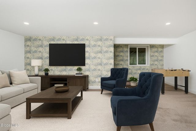 34 Greenbrier Way, Halfmoon, NY 12065