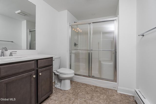 34 Greenbrier Way, Halfmoon, NY 12065