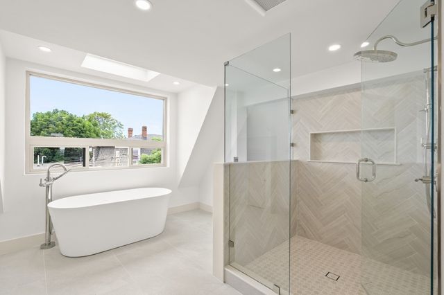 17 Princeton St 3, Boston, MA 02128