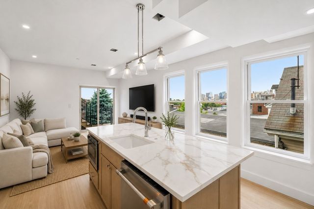 17 Princeton St 3, Boston, MA 02128