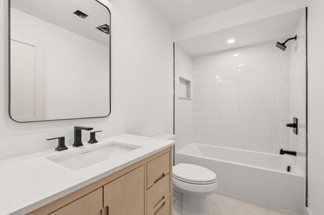 17 Princeton St 3, Boston, MA 02128