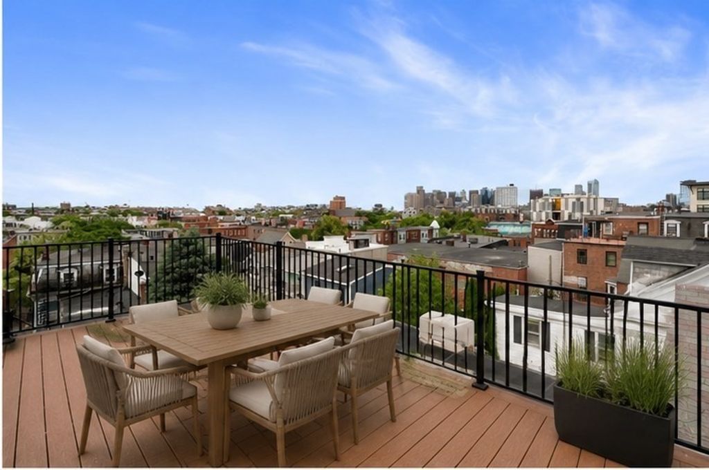 17 Princeton St 3, Boston, MA 02128