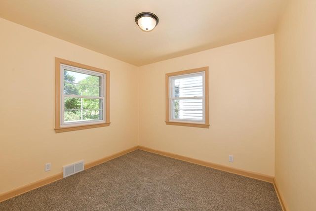 3662 S Brust AVENUE, Milwaukee, WI 53207