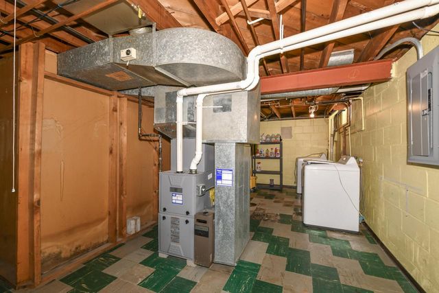 3662 S Brust AVENUE, Milwaukee, WI 53207