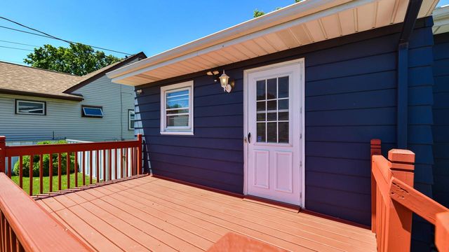 3662 S Brust AVENUE, Milwaukee, WI 53207