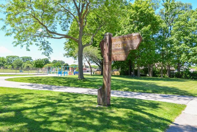 3662 S Brust AVENUE, Milwaukee, WI 53207