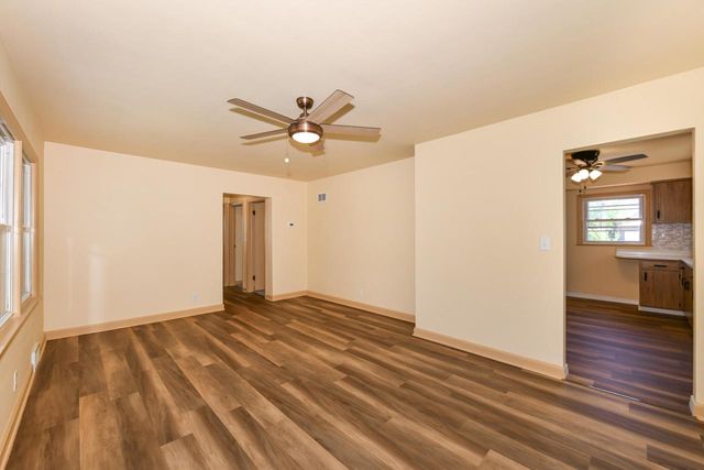 3662 S Brust AVENUE, Milwaukee, WI 53207