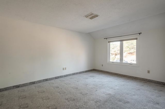 28 Merrimack Drive, Merrimack, NH 03054