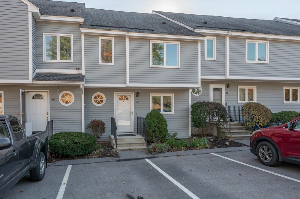 28 Merrimack Drive, Merrimack, NH 03054