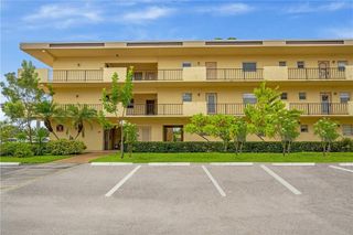 301 Cambridge Road 109, Hollywood, FL 33024