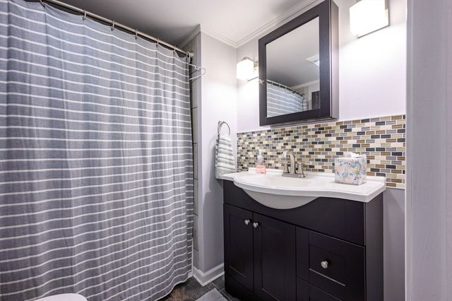 30 Lancaster Ave, Plymouth, MA 02360