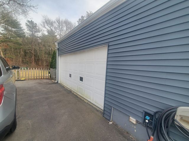 30 Lancaster Ave, Plymouth, MA 02360