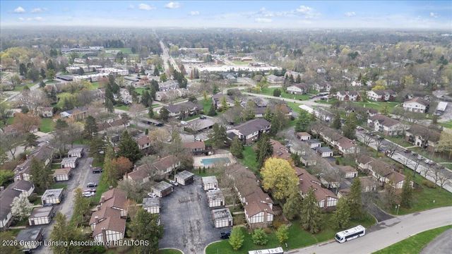 6165 Innkeepers Court 86, East Lansing, MI 48823