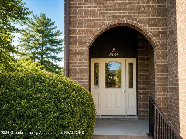 6165 Innkeepers Court 86, East Lansing, MI 48823