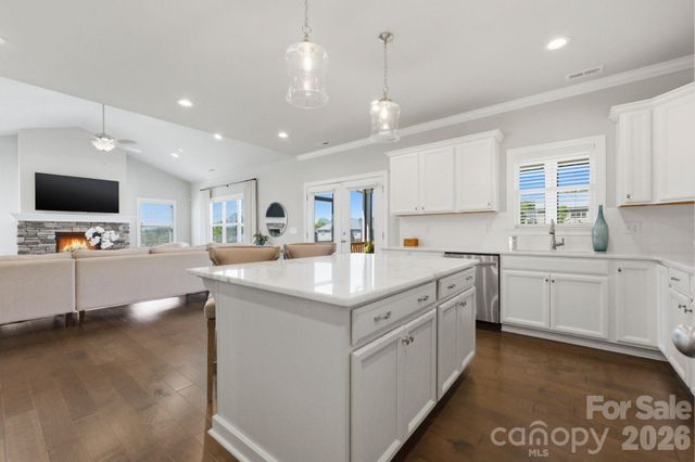 176 Staffordshire Drive, Statesville, NC 28625