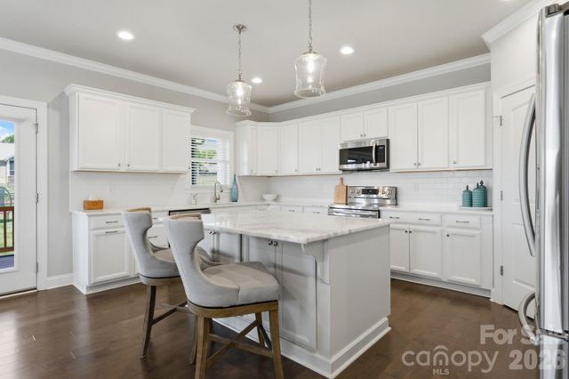 176 Staffordshire Drive, Statesville, NC 28625