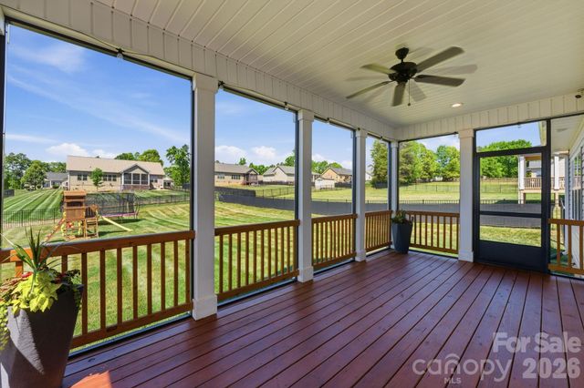 176 Staffordshire Drive, Statesville, NC 28625