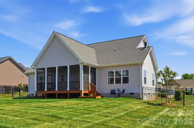 176 Staffordshire Drive, Statesville, NC 28625