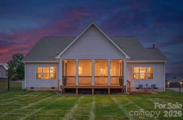 176 Staffordshire Drive, Statesville, NC 28625
