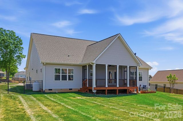 176 Staffordshire Drive, Statesville, NC 28625