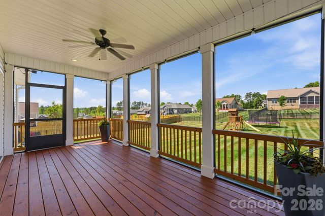 176 Staffordshire Drive, Statesville, NC 28625