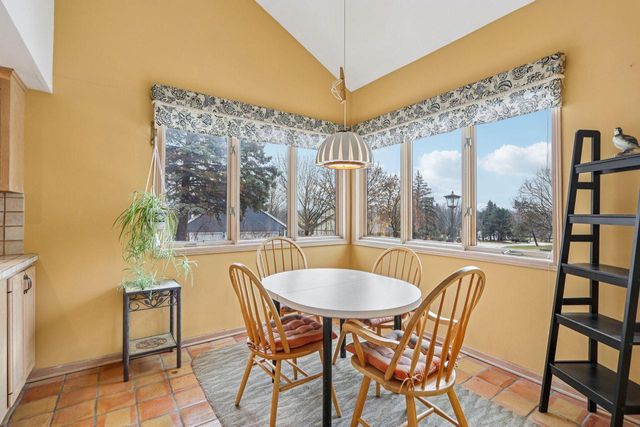 990 Silver Mist COURT, Brookfield, WI 53005