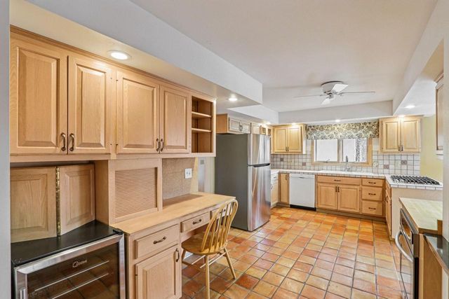 990 Silver Mist COURT, Brookfield, WI 53005