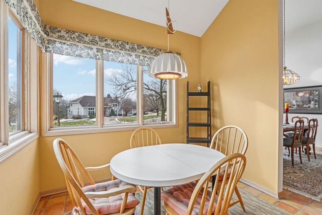 990 Silver Mist COURT, Brookfield, WI 53005