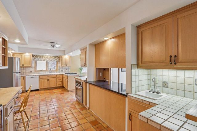 990 Silver Mist COURT, Brookfield, WI 53005