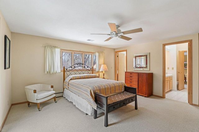 990 Silver Mist COURT, Brookfield, WI 53005