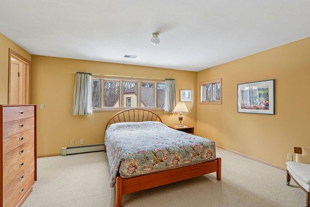 990 Silver Mist COURT, Brookfield, WI 53005