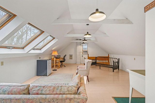 990 Silver Mist COURT, Brookfield, WI 53005