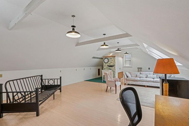 990 Silver Mist COURT, Brookfield, WI 53005