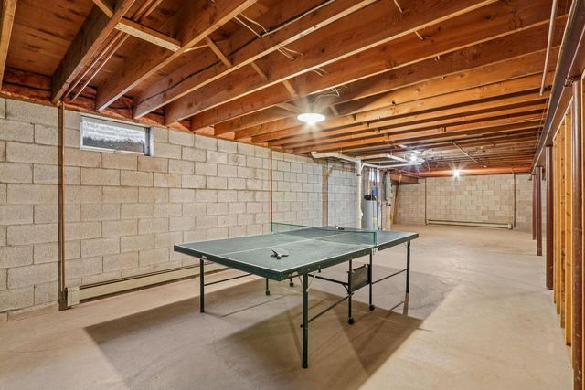 990 Silver Mist COURT, Brookfield, WI 53005