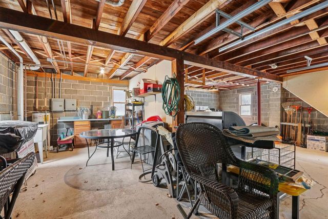 990 Silver Mist COURT, Brookfield, WI 53005