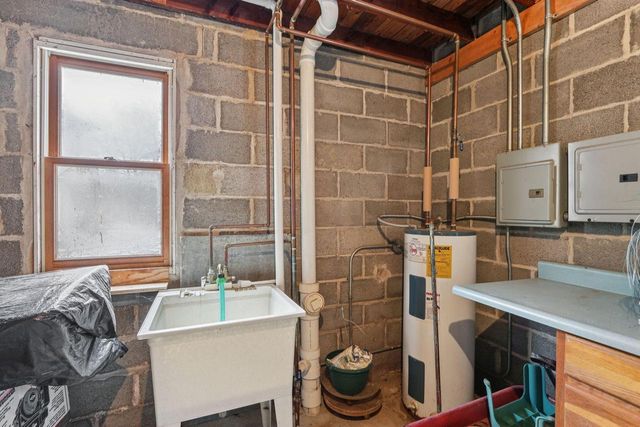 990 Silver Mist COURT, Brookfield, WI 53005