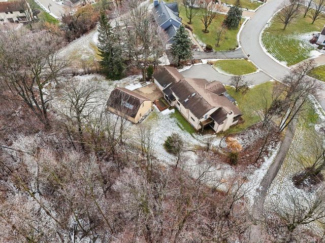 990 Silver Mist COURT, Brookfield, WI 53005