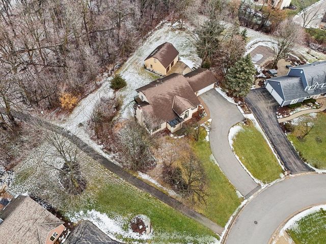 990 Silver Mist COURT, Brookfield, WI 53005