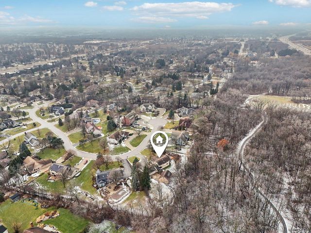 990 Silver Mist COURT, Brookfield, WI 53005