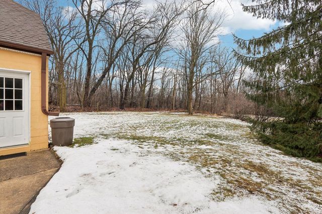 990 Silver Mist COURT, Brookfield, WI 53005