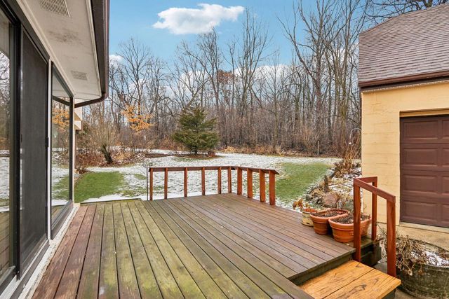 990 Silver Mist COURT, Brookfield, WI 53005